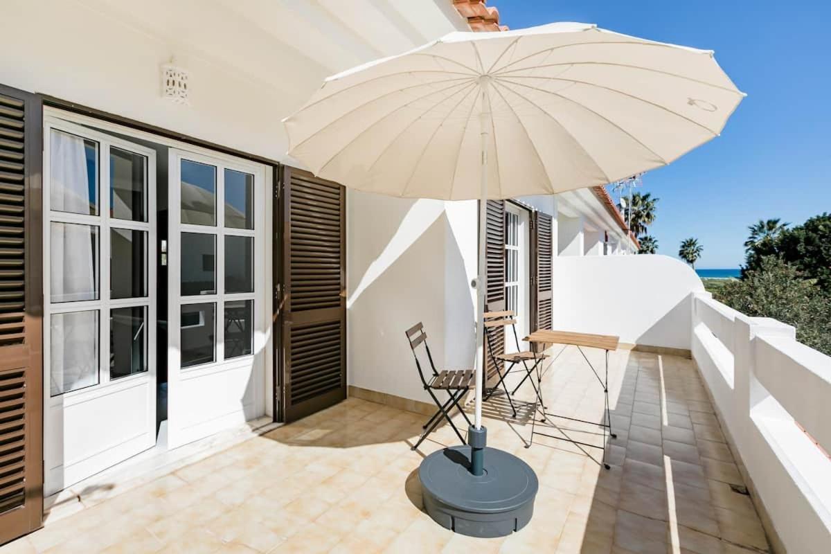 וילה נובה דה קסלה Beachfront Villa With Private Pool In Manta Rota מראה חיצוני תמונה